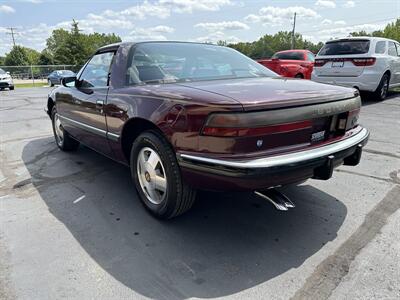 1990 Buick Reatta Coupe   - Photo 9 - Flushing, MI 48433