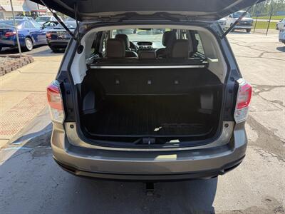 2017 Subaru Forester 2.5i Touring   - Photo 19 - Flushing, MI 48433