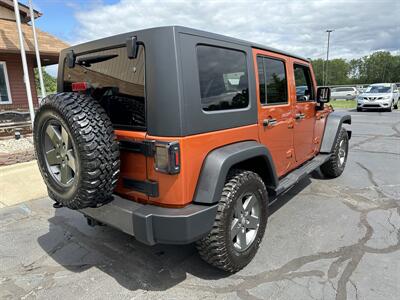 2010 Jeep Wrangler Unlimited Mountain  4X4 - Photo 5 - Flushing, MI 48433