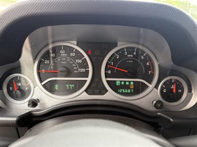 2010 Jeep Wrangler Unlimited Mountain  4X4 - Photo 14 - Flushing, MI 48433