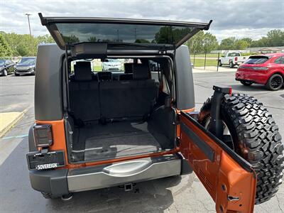 2010 Jeep Wrangler Unlimited Mountain  4X4 - Photo 18 - Flushing, MI 48433