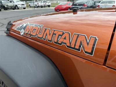 2010 Jeep Wrangler Unlimited Mountain  4X4 - Photo 9 - Flushing, MI 48433