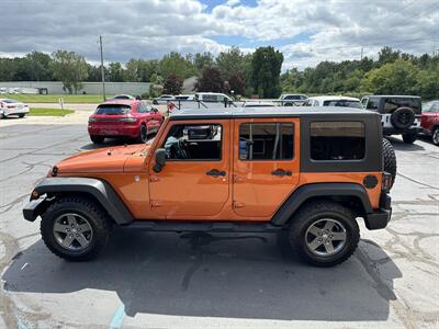 2010 Jeep Wrangler Unlimited Mountain  4X4 - Photo 8 - Flushing, MI 48433