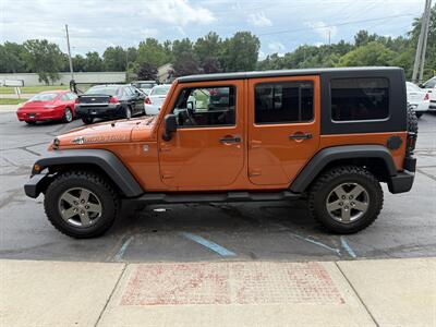 2010 Jeep Wrangler Unlimited Mountain  4X4 - Photo 8 - Flushing, MI 48433