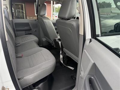 2007 Dodge Ram 1500 ST Quad Cab  4X4 - Photo 16 - Flushing, MI 48433