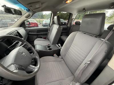 2007 Dodge Ram 1500 ST Quad Cab  4X4 - Photo 12 - Flushing, MI 48433