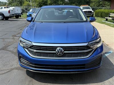 2024 Volkswagen Jetta S   - Photo 2 - Flushing, MI 48433