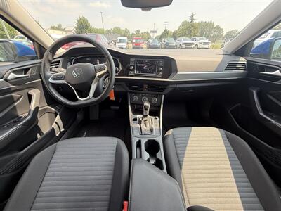 2024 Volkswagen Jetta S   - Photo 11 - Flushing, MI 48433
