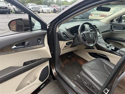 2019 Lincoln Nautilus Reserve AWD - Photo 10 - Flushing, MI 48433