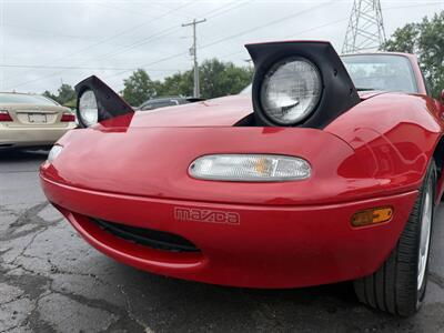 1990 Mazda MX-5 Miata 5-Speed Manual - Photo 3 - Flushing, MI 48433