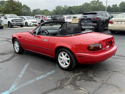 1990 Mazda MX-5 Miata 5-Speed Manual - Photo 9 - Flushing, MI 48433