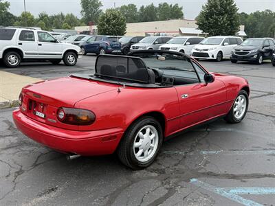 1990 Mazda MX-5 Miata 5-Speed Manual - Photo 13 - Flushing, MI 48433
