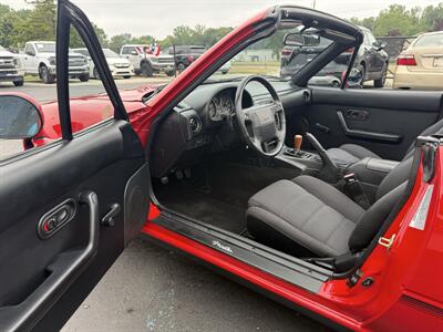1990 Mazda MX-5 Miata 5-Speed Manual - Photo 27 - Flushing, MI 48433