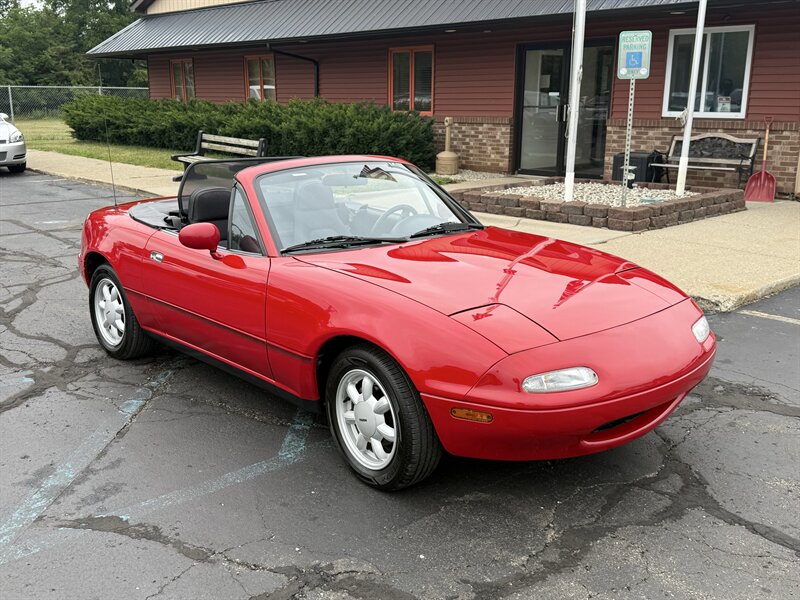 1990 Mazda MX-5 Miata 5-Speed Manual  