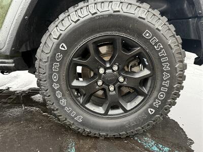 2023 Jeep Wrangler 2-Door WILLYS 4X4 - Photo 11 - Flushing, MI 48433