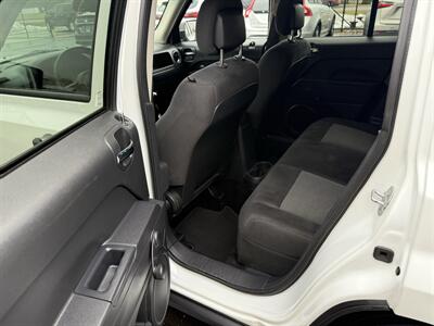 2016 Jeep Patriot Sport  5-Speed Manual - Photo 17 - Flushing, MI 48433