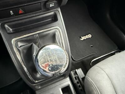 2016 Jeep Patriot Sport  5-Speed Manual - Photo 13 - Flushing, MI 48433