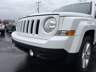 2016 Jeep Patriot Sport  5-Speed Manual - Photo 20 - Flushing, MI 48433