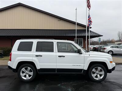 2016 Jeep Patriot Sport  5-Speed Manual - Photo 4 - Flushing, MI 48433