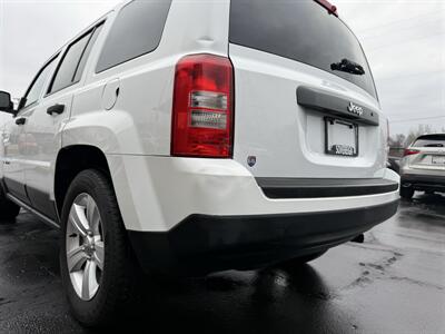 2016 Jeep Patriot Sport  5-Speed Manual - Photo 23 - Flushing, MI 48433