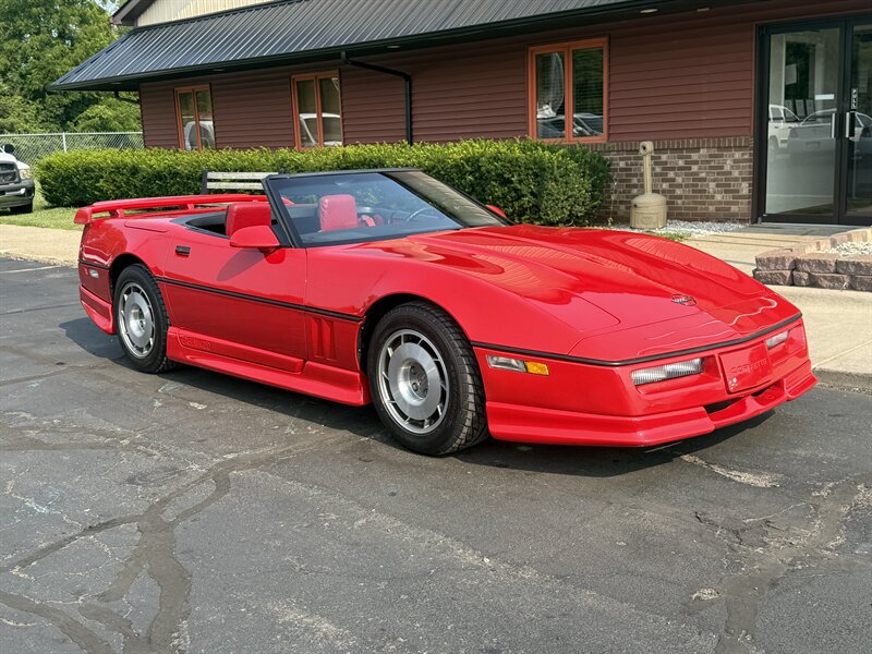 1987 Chevrolet Corvette Greenwood  Convertible - Photo 1 - Flushing, MI 48433