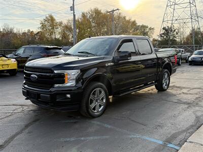 2018 Ford F-150 Lariat 4X4 - Photo 3 - Flushing, MI 48433