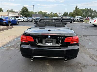 2011 BMW 335i Convertible - Photo 12 - Flushing, MI 48433