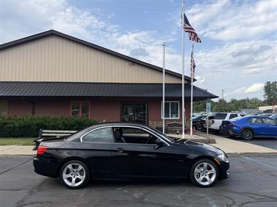 2011 BMW 335i Convertible - Photo 6 - Flushing, MI 48433