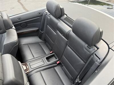 2011 BMW 335i Convertible - Photo 21 - Flushing, MI 48433