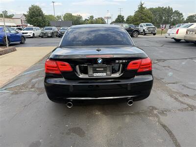 2011 BMW 335i Convertible - Photo 10 - Flushing, MI 48433