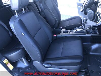 2012 Toyota FJ Cruiser  *Great Driving AZ White FJ! - Photo 24 - Tucson, AZ 85705