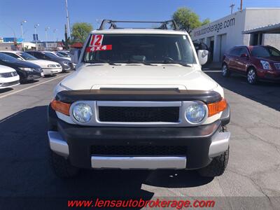 2012 Toyota FJ Cruiser  *Great Driving AZ White FJ! - Photo 3 - Tucson, AZ 85705