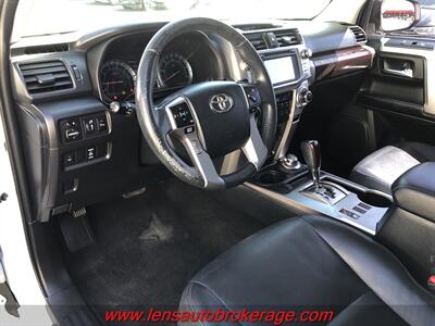2017 Toyota 4Runner Limited  *NEW ARRIVAL! - Photo 10 - Tucson, AZ 85705