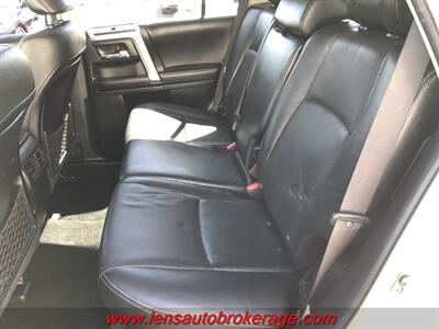 2017 Toyota 4Runner Limited  *NEW ARRIVAL! - Photo 18 - Tucson, AZ 85705