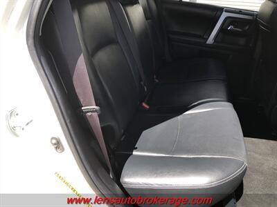 2017 Toyota 4Runner Limited  *NEW ARRIVAL! - Photo 21 - Tucson, AZ 85705