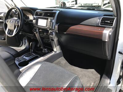 2017 Toyota 4Runner Limited  *NEW ARRIVAL! - Photo 23 - Tucson, AZ 85705