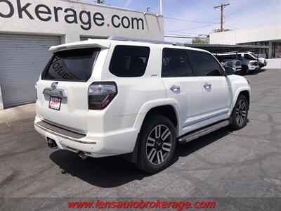 2017 Toyota 4Runner Limited  *NEW ARRIVAL! - Photo 8 - Tucson, AZ 85705