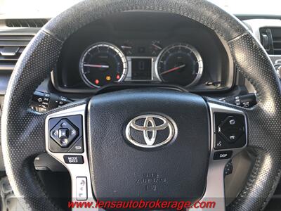 2017 Toyota 4Runner Limited  *NEW ARRIVAL! - Photo 13 - Tucson, AZ 85705