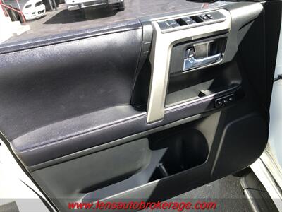2017 Toyota 4Runner Limited  *NEW ARRIVAL! - Photo 9 - Tucson, AZ 85705