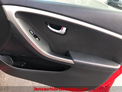 2016 Hyundai ELANTRA GT   - Photo 19 - Tucson, AZ 85705