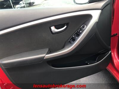 2016 Hyundai ELANTRA GT   - Photo 9 - Tucson, AZ 85705