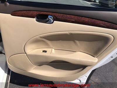 2010 Buick Lucerne CXL Premium  *Clean, Great Driving Sedan! - Photo 18 - Tucson, AZ 85705
