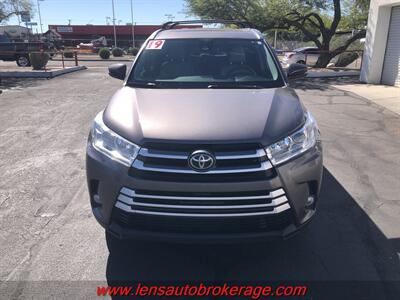 2019 Toyota Highlander XLE   - Photo 3 - Tucson, AZ 85705