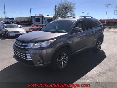 2019 Toyota Highlander XLE   - Photo 4 - Tucson, AZ 85705