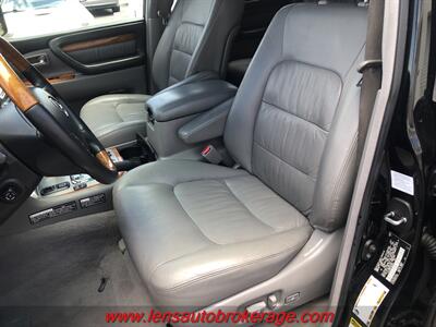 2007 Lexus LX  *3rd Row Equipped LX470 4x4! - Photo 11 - Tucson, AZ 85705
