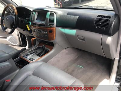 2007 Lexus LX  *3rd Row Equipped LX470 4x4! - Photo 22 - Tucson, AZ 85705