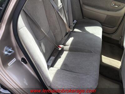 2001 Toyota Avalon XLS  *Super Clean Older Toyota! - Photo 19 - Tucson, AZ 85705