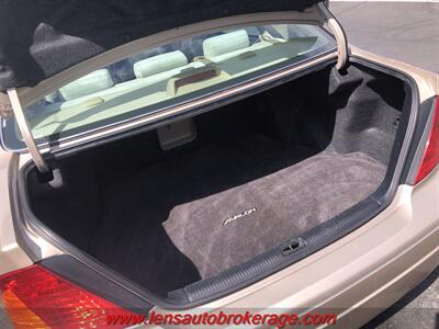 2001 Toyota Avalon XLS  *Super Clean Older Toyota! - Photo 17 - Tucson, AZ 85705