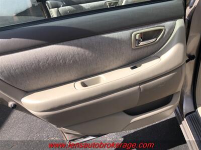 2001 Toyota Avalon XLS  *Super Clean Older Toyota! - Photo 15 - Tucson, AZ 85705