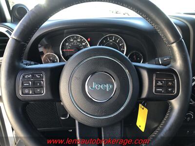 2012 Jeep Wrangler Sahara  *Clean Automatic 4 Door Jeep! - Photo 13 - Tucson, AZ 85705